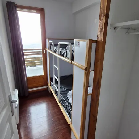 Spacieux Avec Terrasse, Piscine, Garage Et Acces Pistes A Super - Fr-1-814-78 *